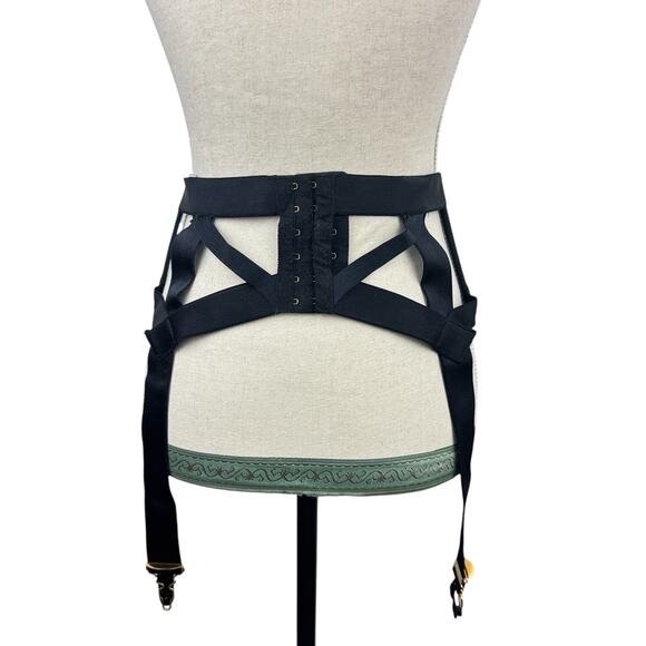 Agent Provocateur Whitney Suspender - Picture 3 of 7